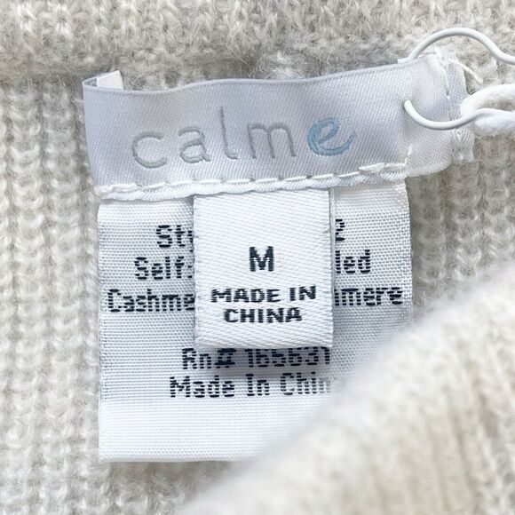 Calme Johnny Was 100% cashmere knit oatmeal ribbed Bermuda shorts NWT. Medium - Picture 6 of 8